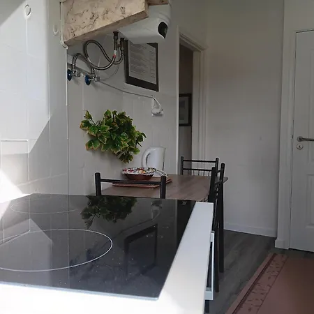 João 1 Quarto em Acomodações Particulares Lisboa